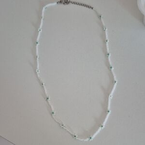 White and Green Flowers Beaded Necklace